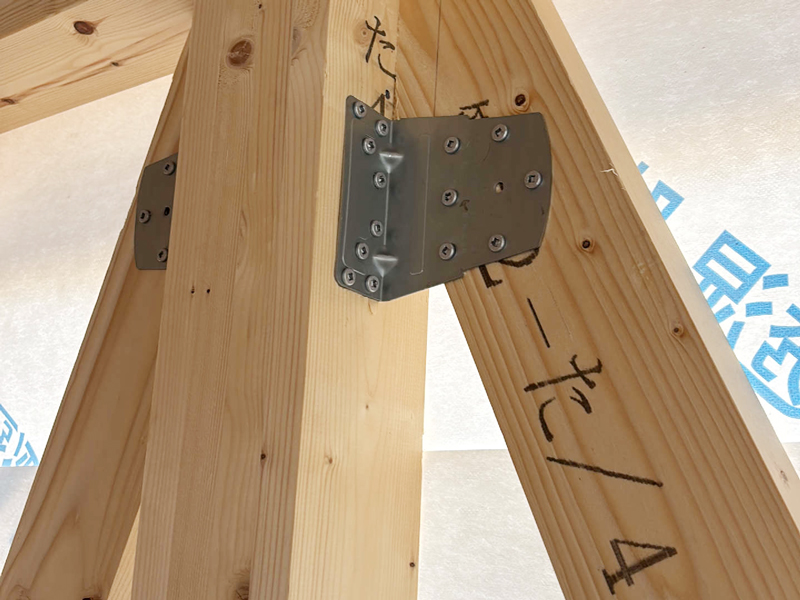 守山市 門田の家 2階建て 現場チェック 筋交いプレート取付確認