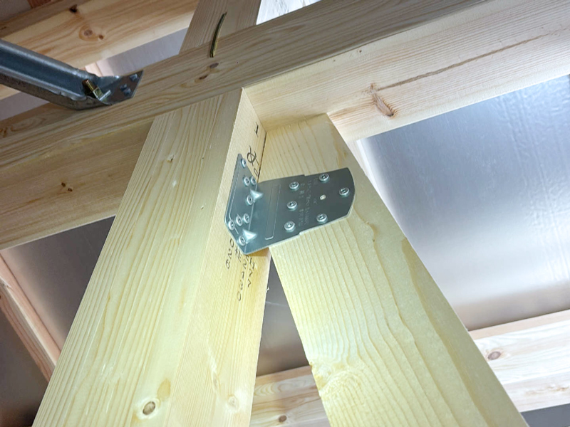 大津市 字野の家 2階建て 現場チェック 筋交いプレート取付確認