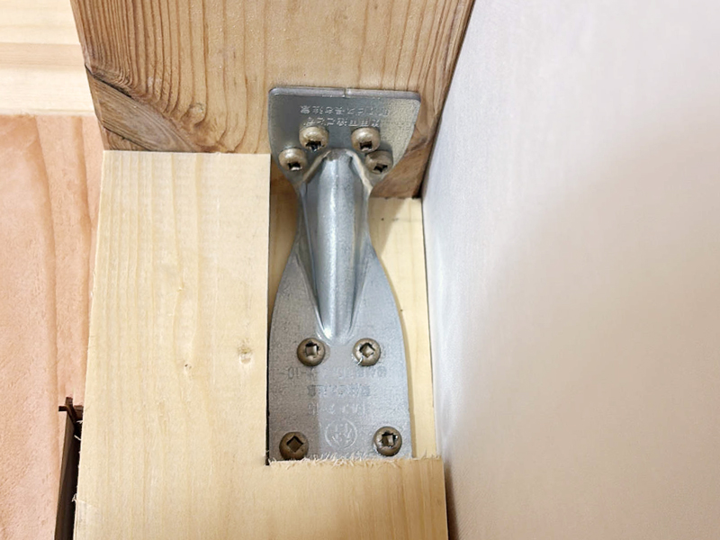 滋賀県 美畑の家 2階建て 現場チェック 柱金物確認