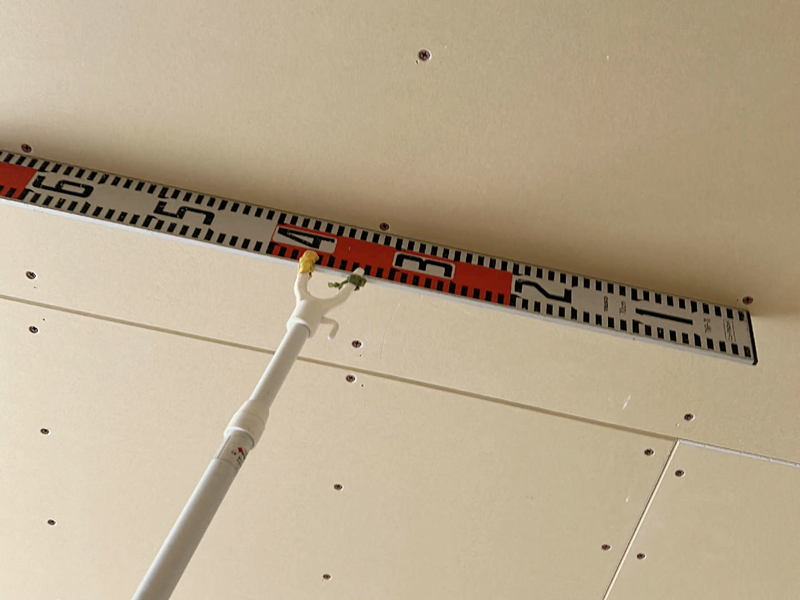 米原市 中乃町の家 2階建て 現場チェック 天井ボードビスピッチ確認