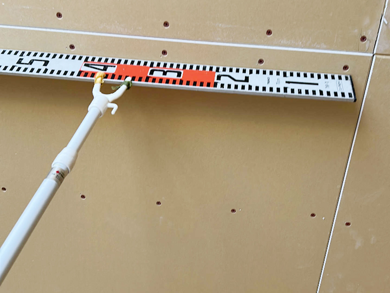 米原市 中乃町の家 2階建て 現場チェック 天井ボードビスピッチ確認