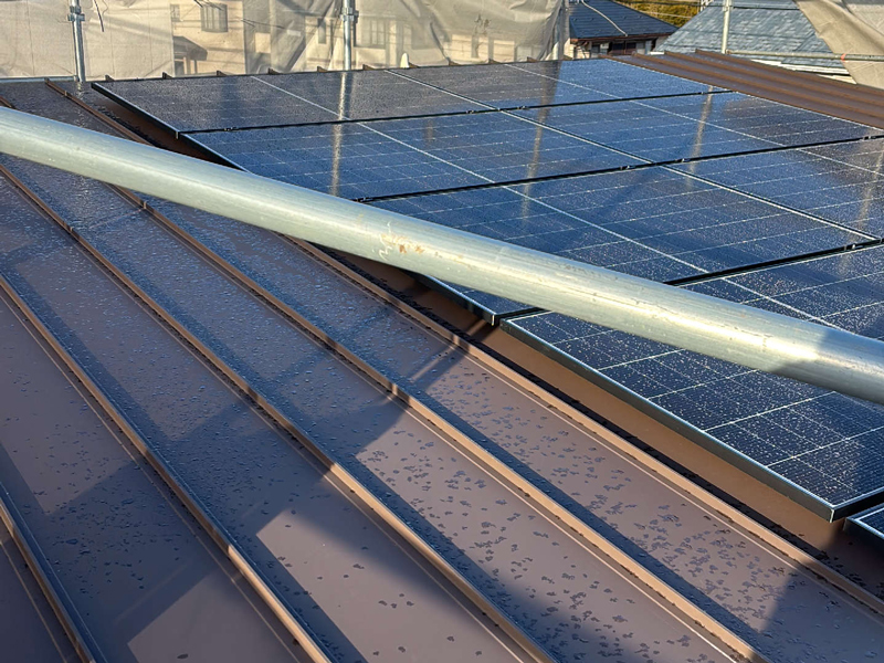 大津市 青海の家 2階建て 現場チェック 屋根仕上材確認