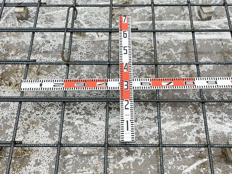 大津市 大宮の家 2階建て 現場チェック スラブ配筋ピッチ確認