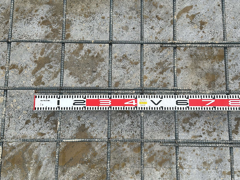 木ノ野の家 2階建て 現場チェック スラブ筋継手長さ確認