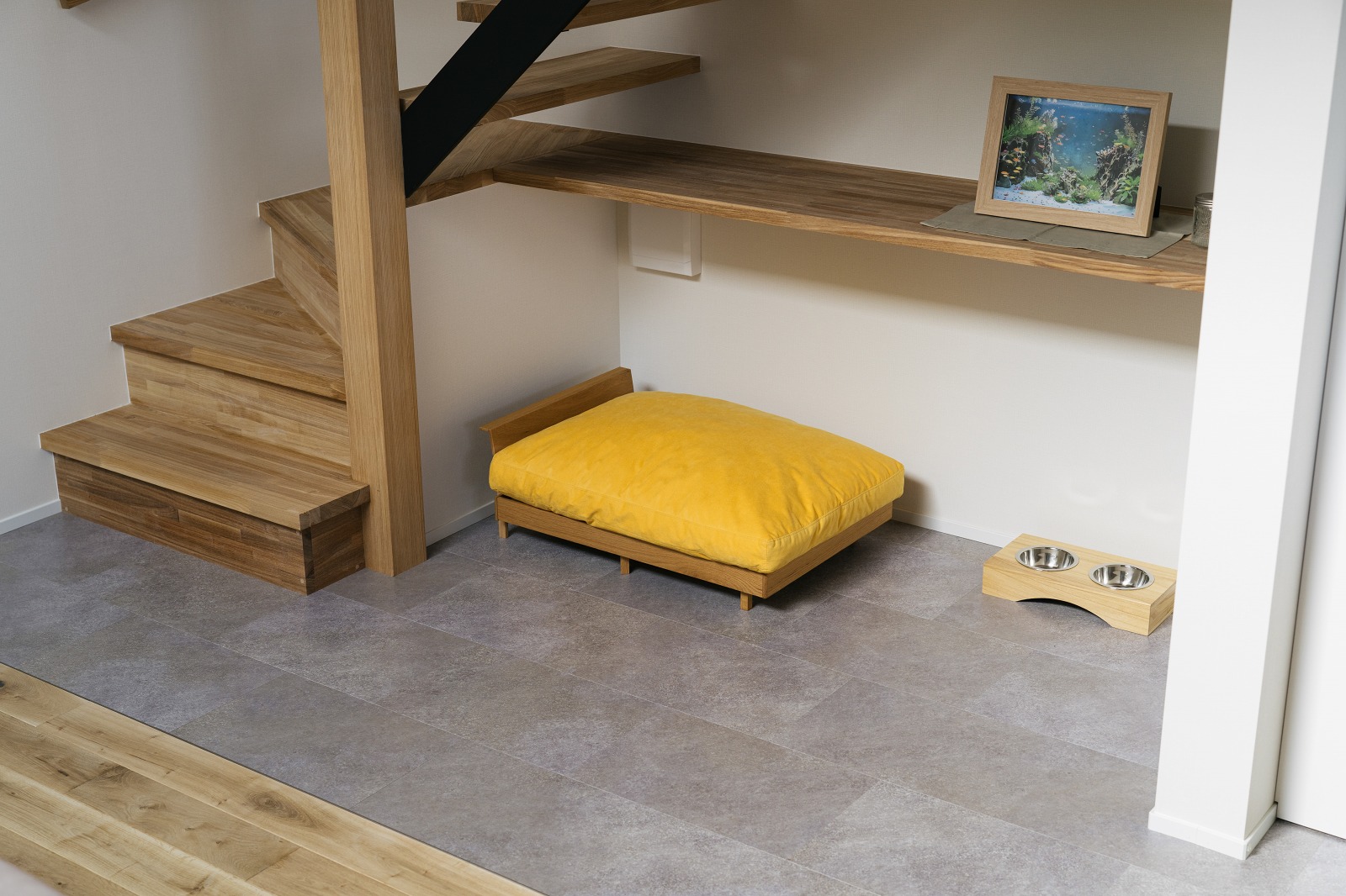 滋賀県大津市の琵琶湖が見える家のペットスペース