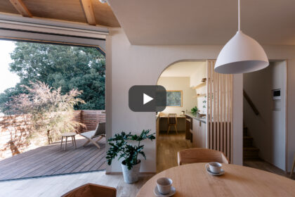 大津市で琵琶湖と緑を取り込む高台の住まい