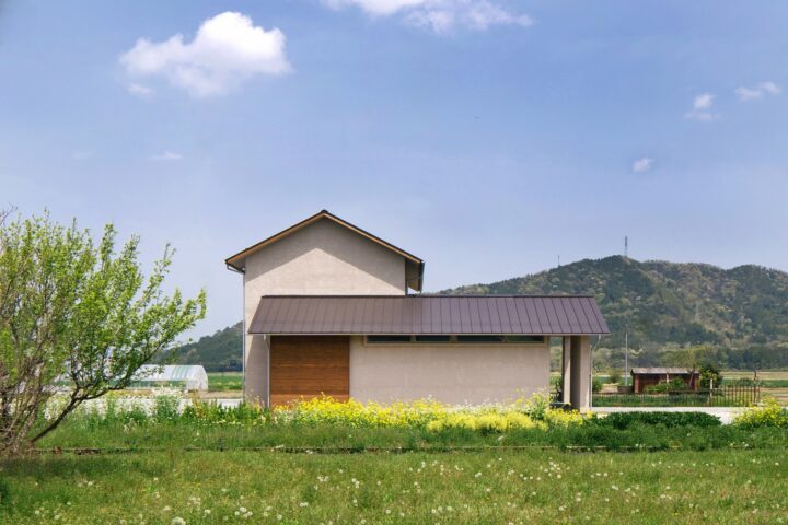 滋賀県の工務店が建てた木の家の外観