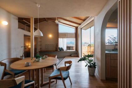 大津市の工務店で建てた琵琶湖が見える家のLDK