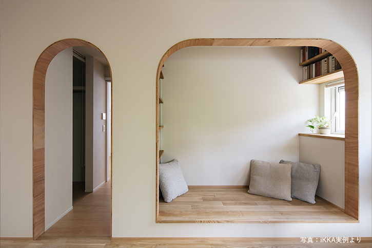 大津市で琵琶湖と緑が見える家の見学会のお籠り空間