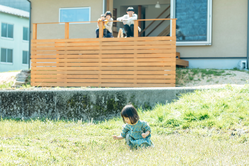 滋賀の平屋でのんびり暮らす親子