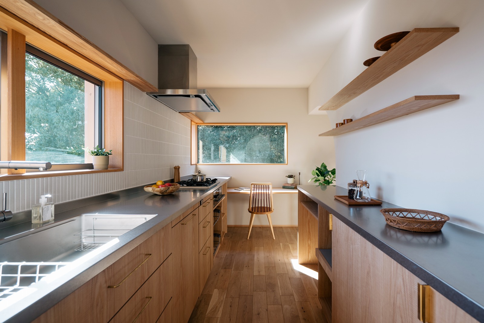 大津市の工務店で建てた琵琶湖が見える家のキッチン