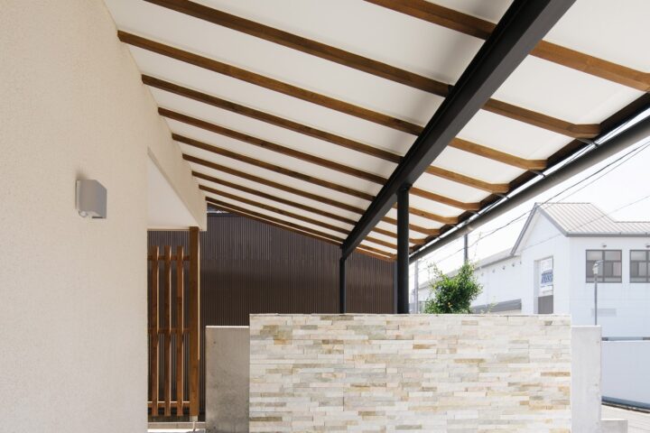 京都で建てたおしゃれな注文住宅のポーチ