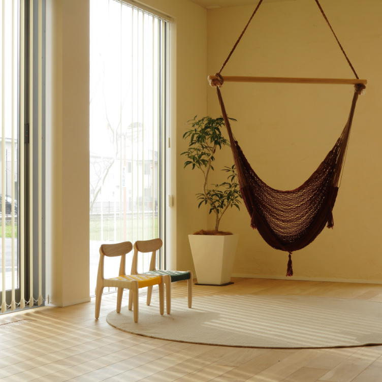 滋賀で自然素材の家なら工務店のiKKAダイコーホームの風をとらえるイメージ