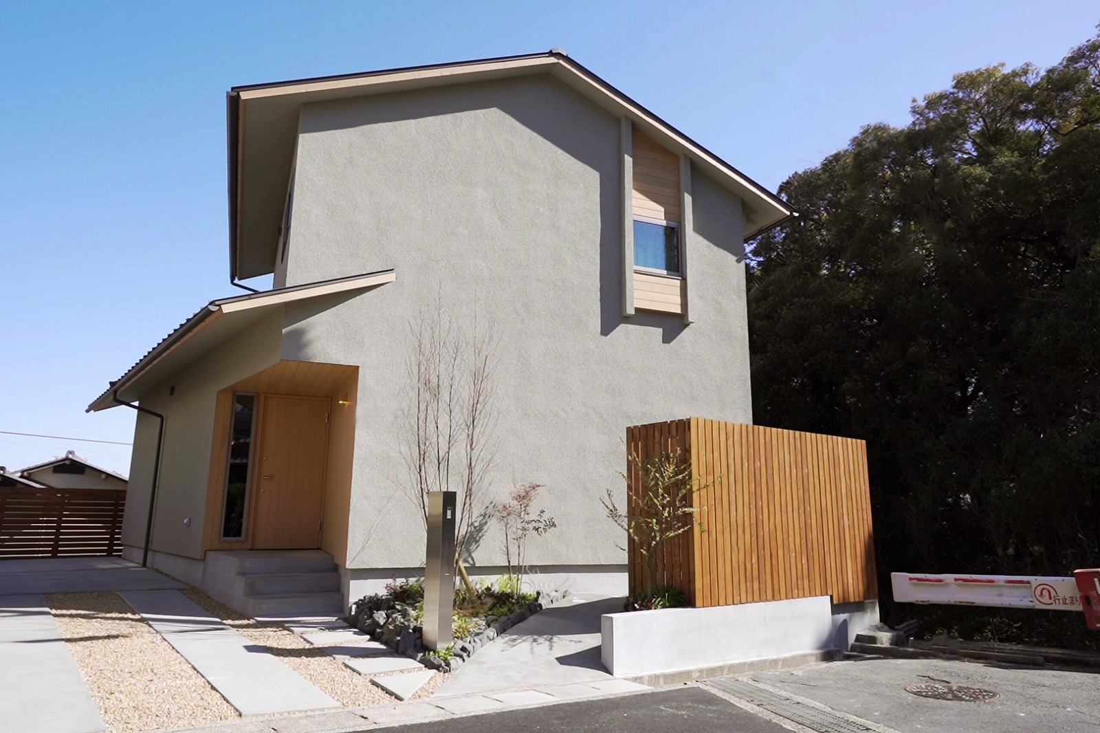 大津市の工務店で建てた琵琶湖が見える家の外観