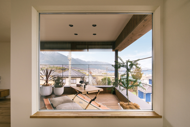 琵琶湖が見える家の展望バルコニー