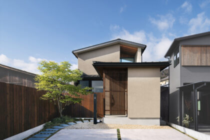 滋賀県大津市の琵琶湖が見える家の外観