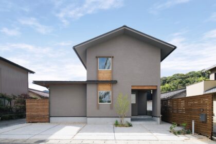 滋賀県の工務店が建てた注文住宅の塗り壁の外観