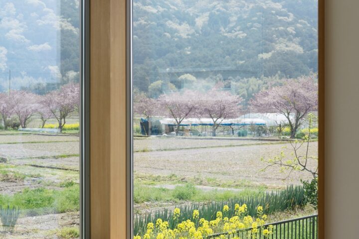 滋賀県の工務店が建てた木の家から見える豊かな風景